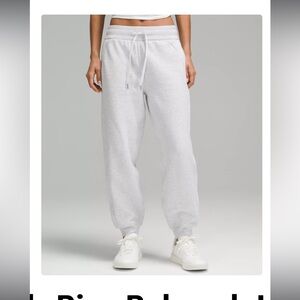 Women’s Lululemon Light Grey Scuba High-Rise Relaxed Jogger size 12